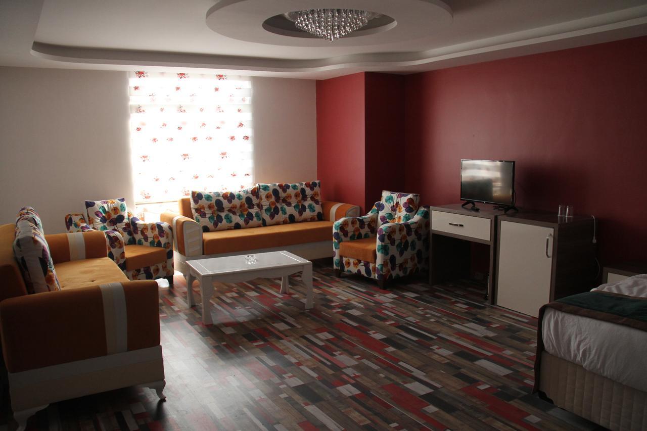 Gokdem Royal Hotel Van Bagian luar foto